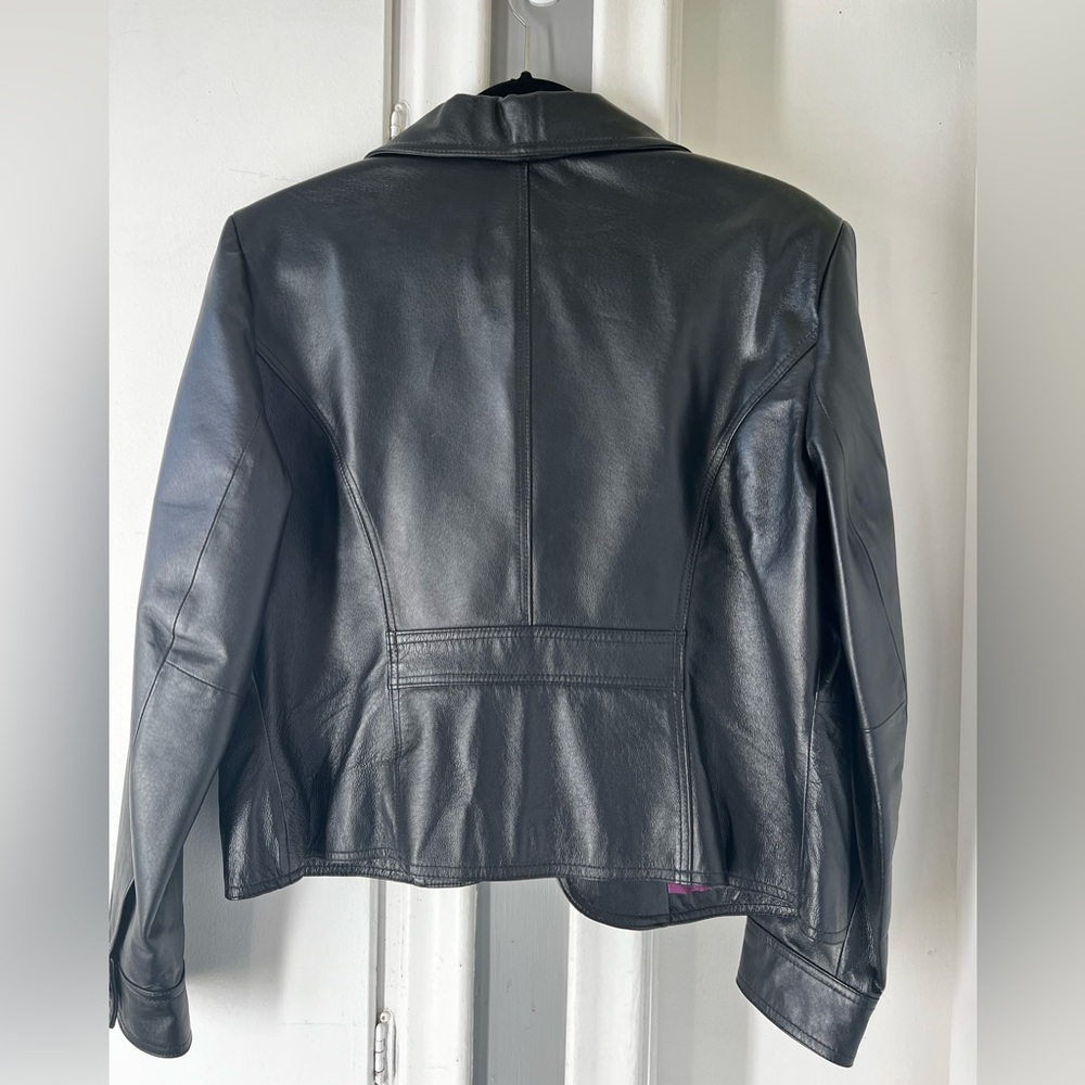 Leather jacket - Picture 9 of 9